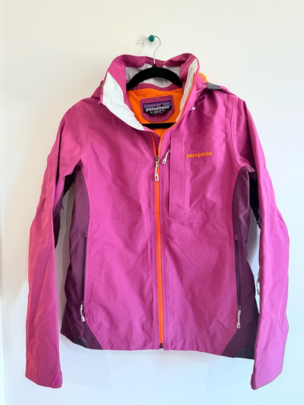 Patagonia Women’s Powder Bowl Jacket Size Small LN Condition Ski Snow Jacket